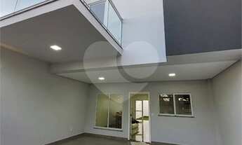 Imagem 3: Sobrado à venda com uma super sobra de terreno - Tropical III - Cascavel/pr - 3 quartos