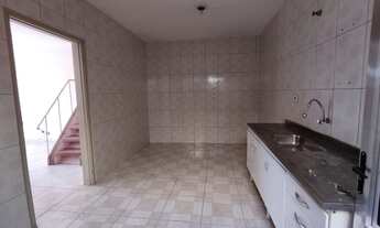 Imagem 3: SOBRADÃO EM RUA TRANQUILA