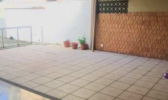 Imagem: Casa ampla de 03 quartos com 03 vagas de