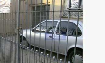 Imagem: Casa antiga 8 x 30 próximo ao metrô no