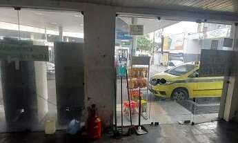 Imagem 6: Lojas no bairro da Pavuna