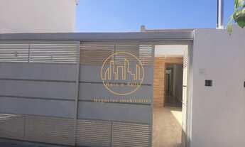 Imagem 3: Bela casa individual no bairro Jardim Laguna. O imóvel fica próximo ao Shopping Contagem