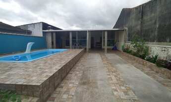 Imagem 1: Casa à venda com piscina e churrasqueira. Balneário Gaivota-Itanhaém/SP