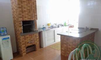 Imagem 4: CASA BEM LOCALIZADA COM 4 SUÍTES