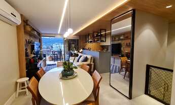 Imagem 2: Cobertura duplex para aluguel e venda possui 135 metros quadrados com 3 quartos