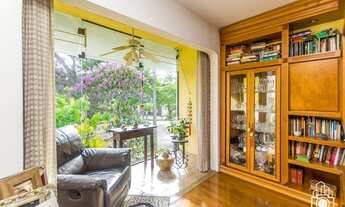 Imagem 2: Porto Alegre - Casa Padrão - Três Figueiras