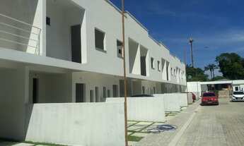 Imagem 2: Casa Duplex 3 Quartos / 88 m2 em Condomínio Fechado ! Financia !