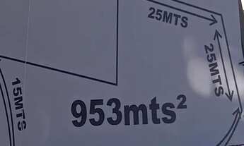 Imagem 3: Terreno com 953 m²