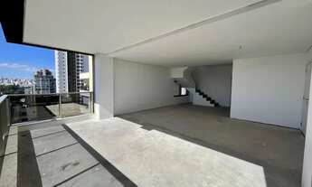 Imagem: Cobertura duplex à venda em Moema com piscina