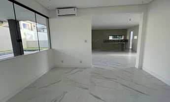 Imagem 2: Casa recém construída 4 suites