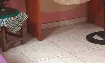 Imagem 3: Vende - se uma casa ?