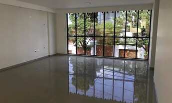 Imagem 3: Prédio comercial com 350 m² de área construída