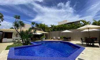 Imagem 7: Casa de condomínio para venda tem 295 metros quadrados com 8 quartos