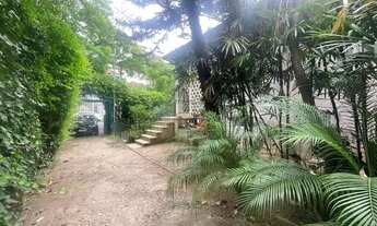 Imagem 6: Casa para aluguel tem 200 metros quadrados no bairro Auxiliadora com estacionamento- Porto