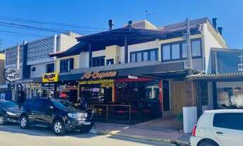 Imagem 1: Apartamento à venda no centro de Garopaba a 400m da praia com 115m2 na avenida central com