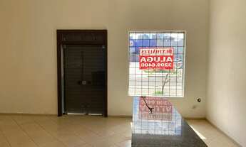 Imagem 6: BENTOALVES aluga casa comercial, c/ 110m2 + pátio, frente p/ Moreira Cesar, Pio X - Caxias