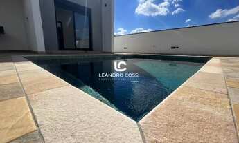 Imagem 7: Casa térrea com 3 suítes e piscina à venda no Condomínio Portal dos Bandeirantes 2 em Port