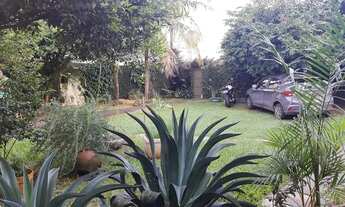 Imagem 1: Casa de Rua - Casa 5 quartos, sendo 1 suíte