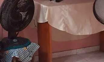 Imagem 2: Vende - se uma casa ?