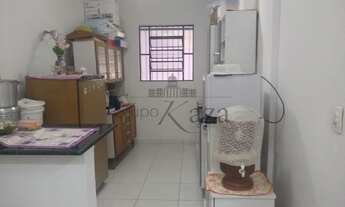 Imagem 7: Casa para venda com 204 metros quadrados com 3 quartos