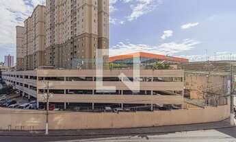 Imagem 7: Apartamento à Venda - Vila Yolanda, 2 Quartos, 49 m2