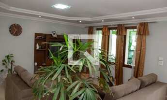 Imagem 2: Casa para Aluguel - Colonial, 3 Quartos, 240 m2