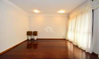 Imagem 4: APARTAMENTO 4 QUARTOS SENDO 3 SUÍTES 2 VAGAS DE GARAGEM MOBILIADO NO CENTRO DE FLORIANÓPOL