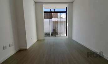 Imagem 6: Casa residencial para locação no bairro Hípica com 200 m² e 2 quartos