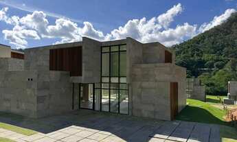 Imagem 3: Casa Duplex na Fazenda Marambaia, 380 m2, 4 suites - em Corrêas - Petrópolis - RJ