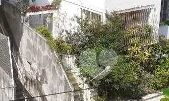 Imagem 2: Santa Teresa parte baixa, predio pequeno e charmoso, 1 quarto, 380 mil