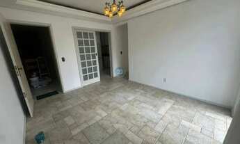 Imagem 4: Aluga apartamento semi mobiliado com 03 dormitórios, sendo 01 suíte, sacada, 01 vaga de ga