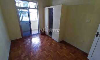 Imagem 2: Apartamento - Padrão / Residencial / Glória