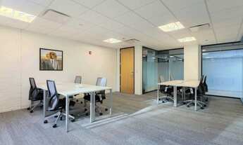 Imagem: Escritório lindamente projetado para 4