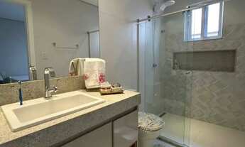 Imagem 7: Belíssima casa alto padrão em condomínio fechado com infraestrutura completa. Financia