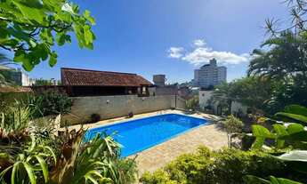 Imagem: Casa com piscina e 4 dormitórios, sendo