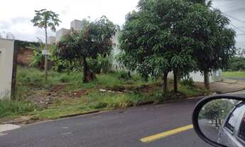 Imagem 2: Terreno, 220m², à venda em Franca