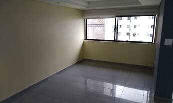 Imagem 7: Apartamento para aluguel possui 241 metros quadrados com 4 quartos em Apipucos