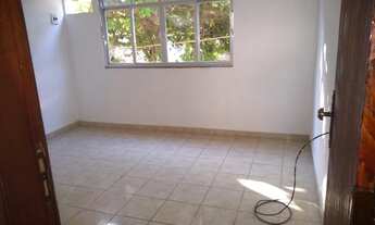 Imagem 2: Casa 2 andar no centro de Paracambi