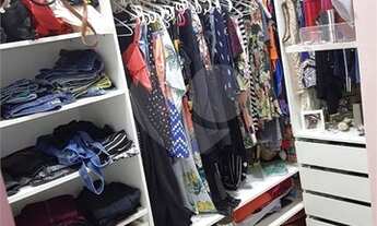 Imagem 7: Lindíssima casa de frente