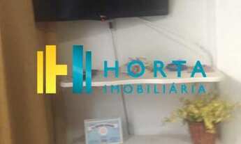 Imagem 7: Apartamento aconchegante em local nobre de Copacabana, quarto e sala semi-mobiliado. Todo