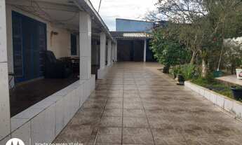 Imagem 1: Casa no Belas Artes com piscina, analisa carro. Itanhaém/SP