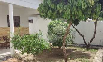 Imagem 2: Casa - Bessa Casa com 4 dormitórios