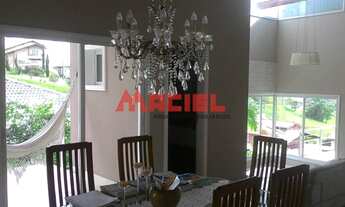 Imagem 2: Casa de condomínio para venda possui 400 metros quadrados com 3 quartos