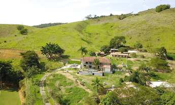 Imagem 2: Sítio com 600 m² com 5 quartos em Matias Barbosa - MG