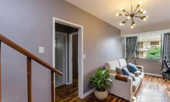 Imagem 2: Cobertura para venda possui 104 metros quadrados com 2 quartos em Passo da Areia - Porto A