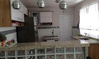 Imagem 4: Casa para venda possui 180 metros quadrados com 3 quartos em Vila Maranduba - Guarulhos