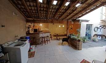 Imagem 3: Casa com 3 quartos + edicula nos fundos bairro Santa Cecília