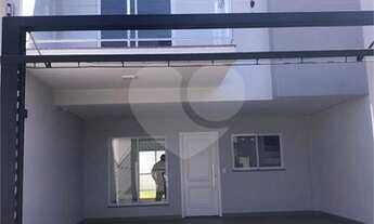 Imagem 2: Sobrado à venda com uma super sobra de terreno - Tropical III - Cascavel/pr - 3 quartos