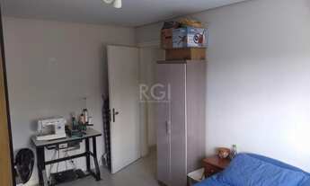 Imagem 3: Porto Alegre - Casa Padrão - Tristeza