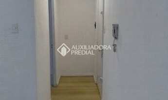 Imagem 2: PORTO ALEGRE - Apartamento Padrão - Humaitá